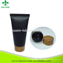 black large cosmetics packing with cap